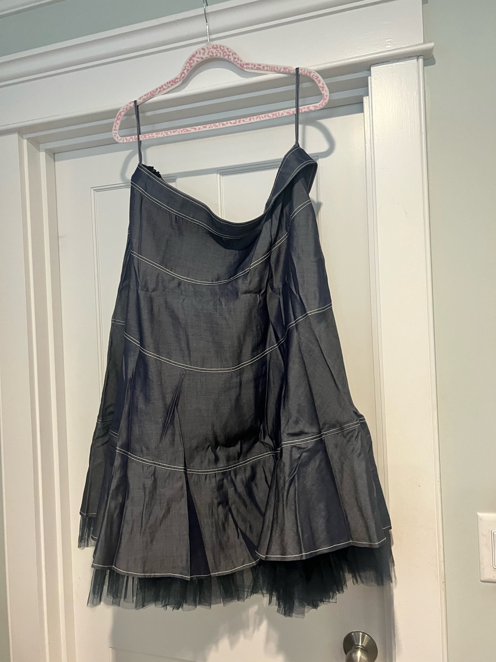 Anthropologie Geisha Designs
Floriana Denim Tiered Skirt - Sz 14 NWT - Picture 10 of 16